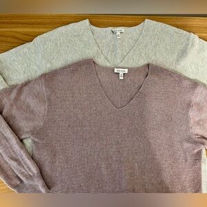 Ella Moss Grey + Lavender Ribbed V-Neck Sweater Sz Medium Bundle